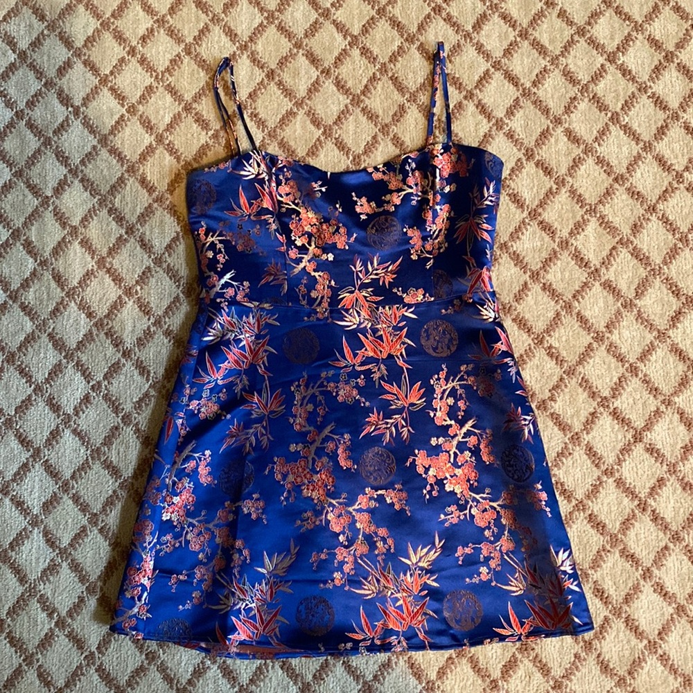 NWOT Realisation Par THE EMILIE in Shanghai Nights